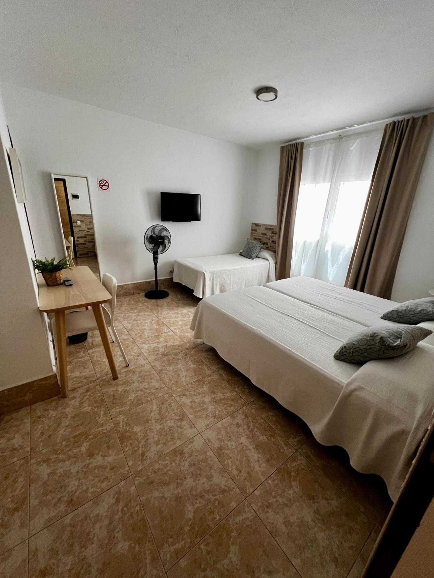 Hostal Residencia Cardona Arrecife  Dış mekan fotoğraf