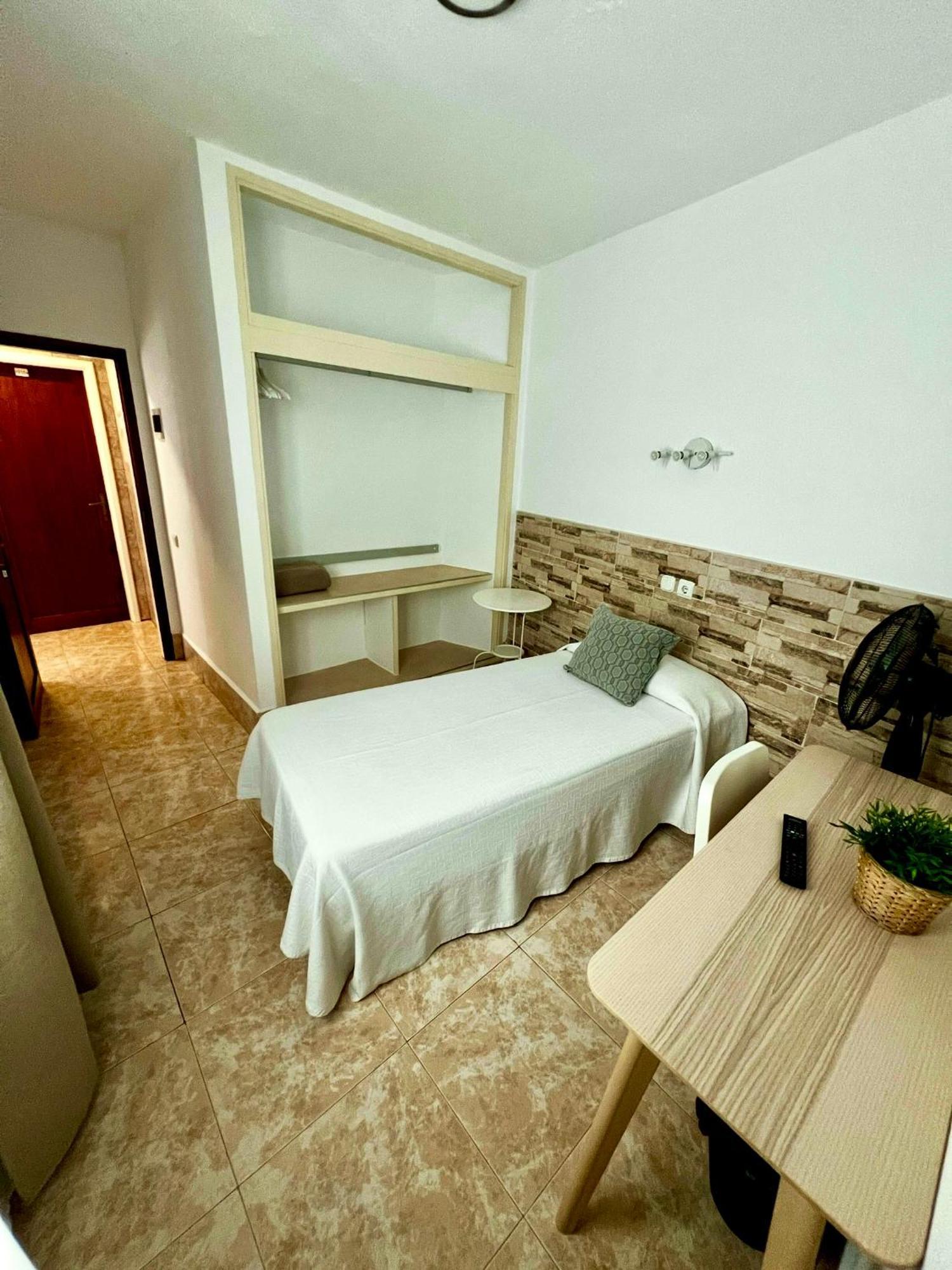 Hostal Residencia Cardona Arrecife  Dış mekan fotoğraf